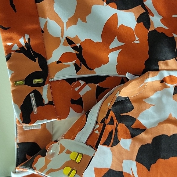 Michael Kors Floral Shorts - Picture 3 of 4